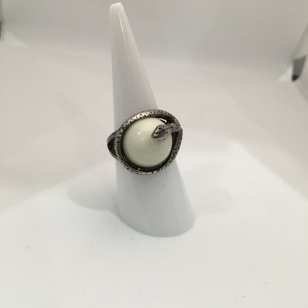 NEW Silver with White Stone & Snake Applique Ring
